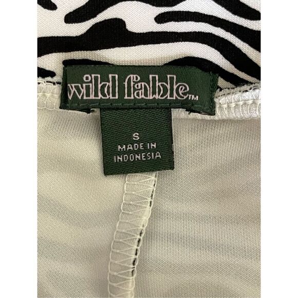 ❤️Wild Fable Women’s Cut -Out Flared Leggings - Picture 4 of 8